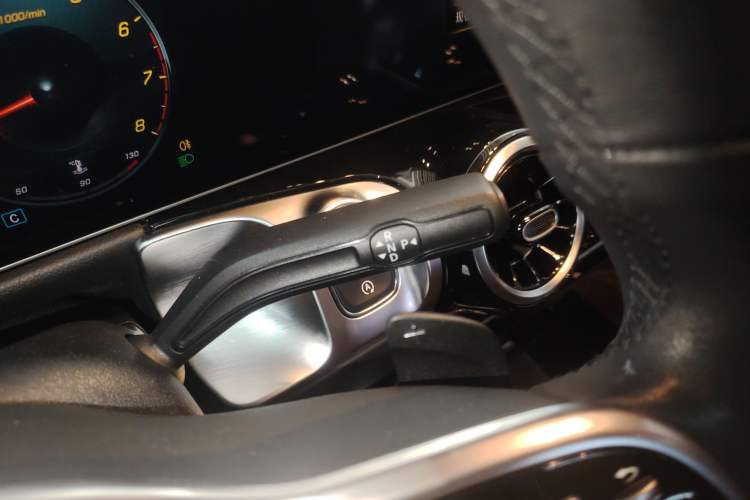 Used Mercedes-Benz GLB 2020 GLB 200 Dynamic Edition Gear Lever