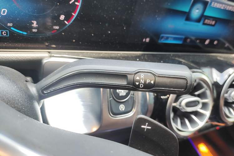 Used Mercedes-Benz GLB 2020 GLB 200 First Edition Special Version Gear Lever