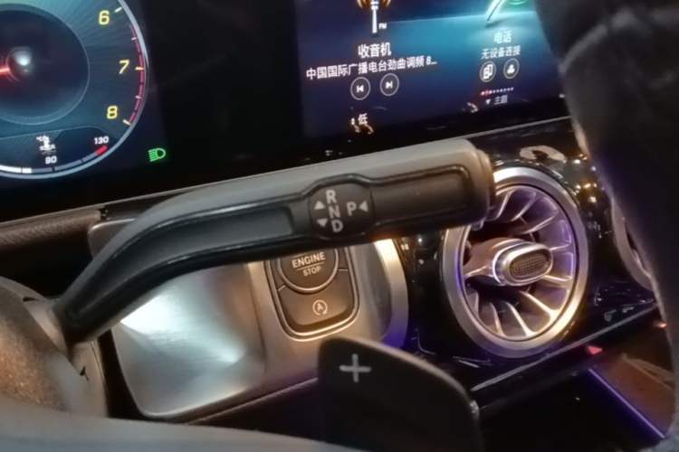 Used Mercedes-Benz GLB 2020 Facelift GLB 200 Fashion Edition Gear Lever