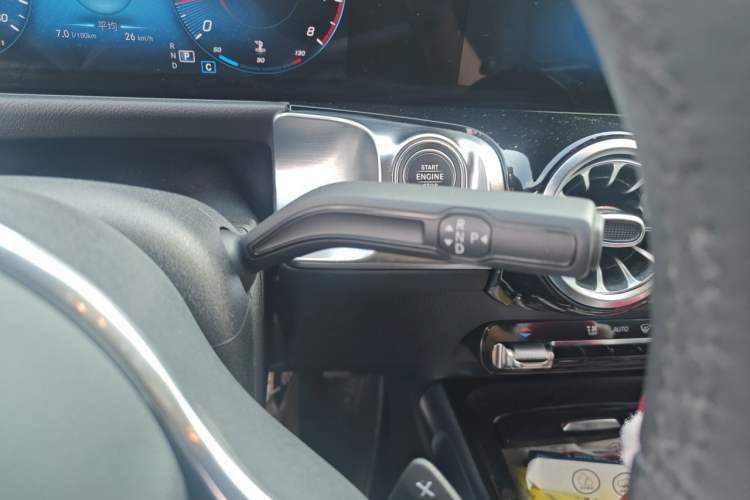 Used Mercedes-Benz GLB 2020 GLB 200 Dynamic Edition Gear Lever