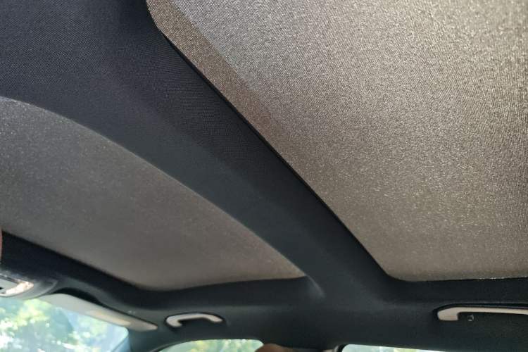 Used Mercedes-Benz GLB 2020 Facelift GLB 200 Fashion Edition Headliner