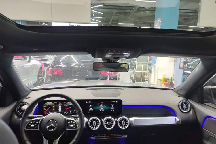Used Mercedes-Benz GLB 2020 Updated GLB 200 Dynamic Edition Headliner