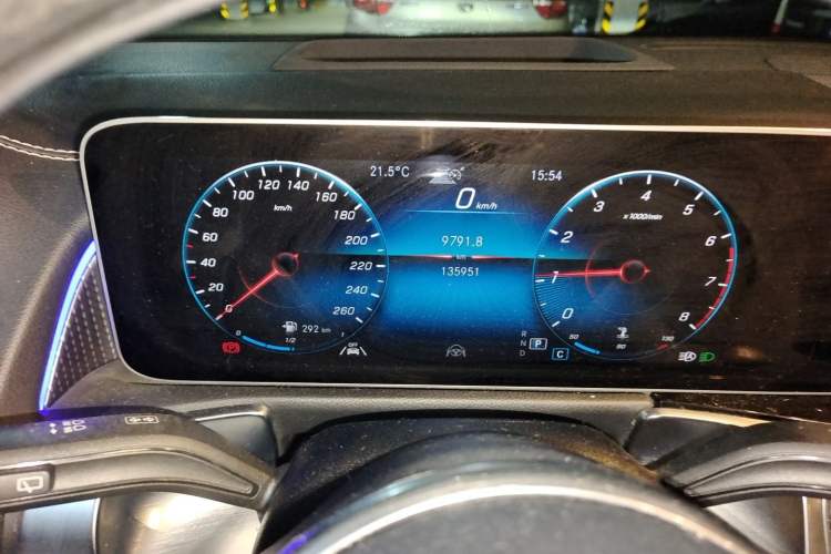 Used Mercedes-Benz GLB 2020 GLB 200 Stylish Edition Instrument Cluster