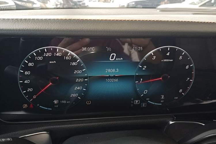 Used Mercedes-Benz GLB 2020 GLB 200 Stylish Edition Instrument Cluster