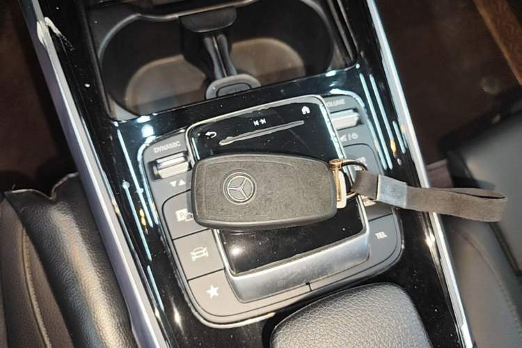 Used Mercedes-Benz GLB 2020 Updated GLB 200 Dynamic Edition Interior 1