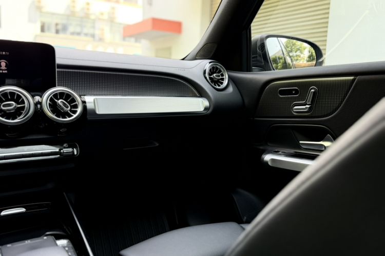 Used Mercedes-Benz GLB 2020 Facelift GLB 200 Fashion Edition Interior 11