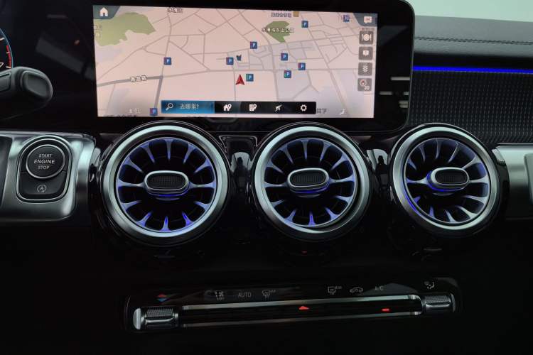 Used Mercedes-Benz GLB 2020 GLB 200 Dynamic Edition Interior 7