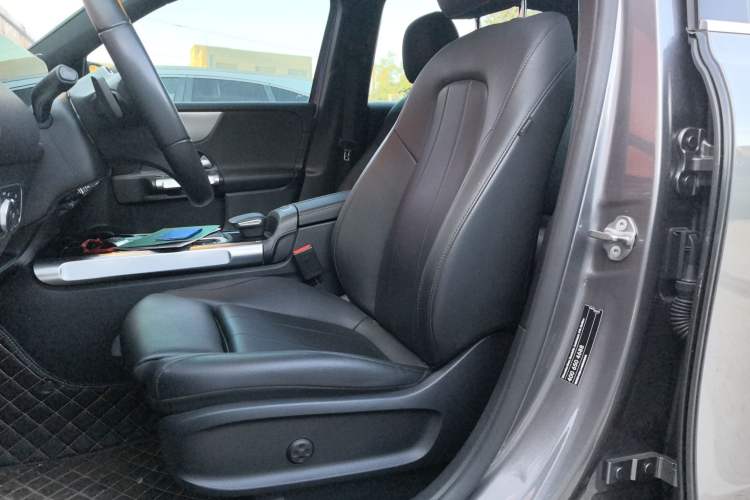 Used Mercedes-Benz GLB 2020 GLB 180 Dynamic Edition Left Front Seat