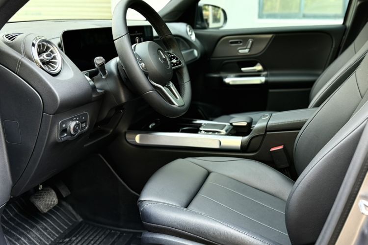 Used Mercedes-Benz GLB 2020 Facelift GLB 200 Fashion Edition Left Front Seat