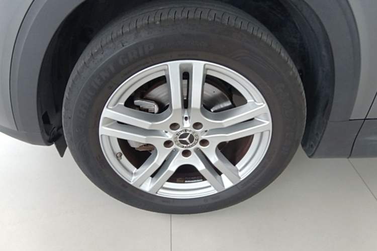 Used Mercedes-Benz GLB 2020 Updated GLB 200 Dynamic Edition Left Front Wheel Hub