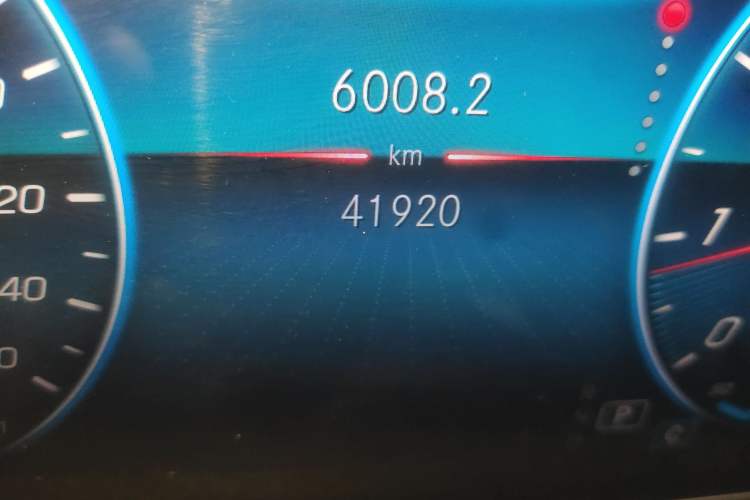 Used Mercedes-Benz GLB 2020 Facelift GLB 200 Fashion Edition Odometer Close Up