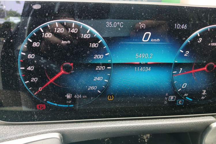 Used Mercedes-Benz GLB 2020 GLB 180 Dynamic Edition Odometer Close Up
