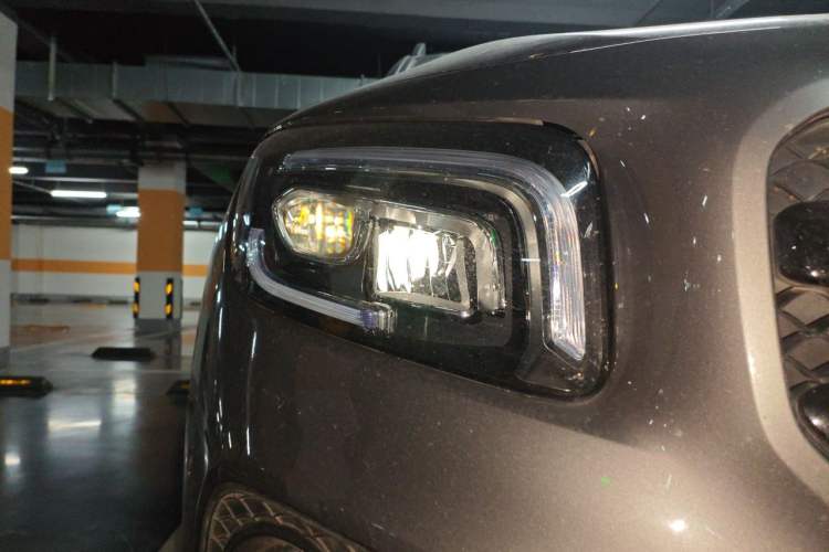 Used Mercedes-Benz GLB 2020 GLB 200 First Edition Special Version Right Front Headlight