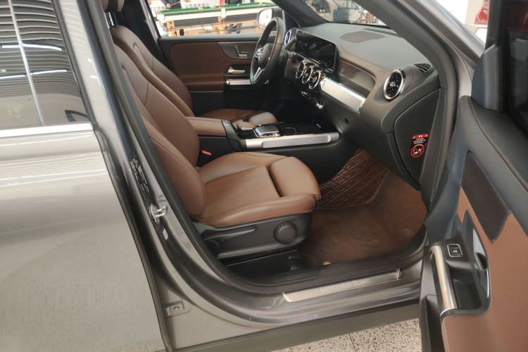 Used Mercedes-Benz GLB 2020 GLB 200 Dynamic Edition Right Front Seat