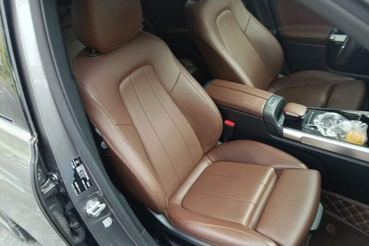 Used Mercedes-Benz GLB 2020 Facelift GLB 200 Fashion Edition Right Front Seat