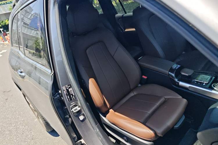 Used Mercedes-Benz GLB 2020 Facelift GLB 200 Fashion Edition Right Front Seat