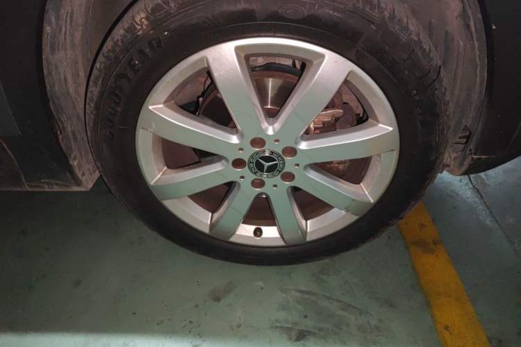 Used Mercedes-Benz GLB 2020 GLB 200 Stylish Edition Right Front Wheel Hub