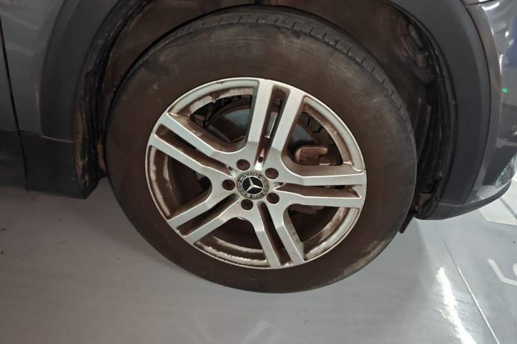 Used Mercedes-Benz GLB 2020 Updated GLB 200 Dynamic Edition Right Front Wheel Hub