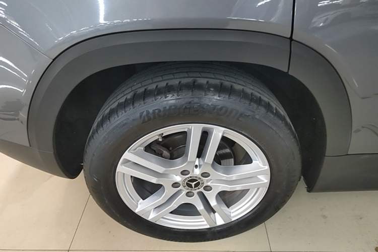 Used Mercedes-Benz GLB 2020 GLB 200 Dynamic Edition Right Rear Wheel Hub