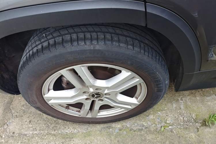 Used Mercedes-Benz GLB 2020 GLB 200 Dynamic Edition Right Rear Wheel Hub