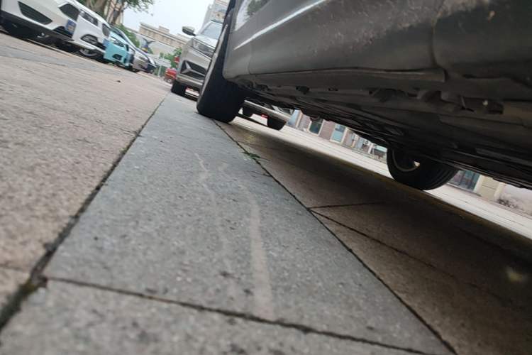 Used Mercedes-Benz GLB 2020 Facelift GLB 200 Fashion Edition Right Side Sill