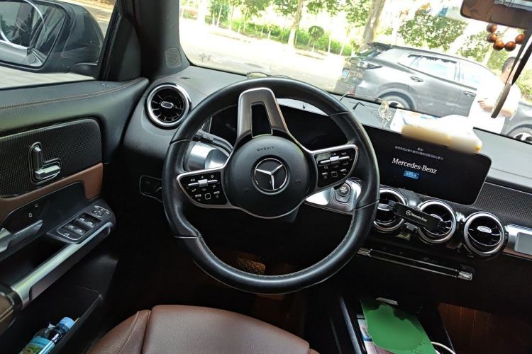 Used Mercedes-Benz GLB 2020 GLB 200 Dynamic Edition Steering Wheel