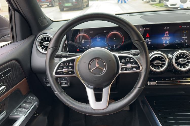Used Mercedes-Benz GLB 2020 Facelift GLB 200 Fashion Edition Steering Wheel