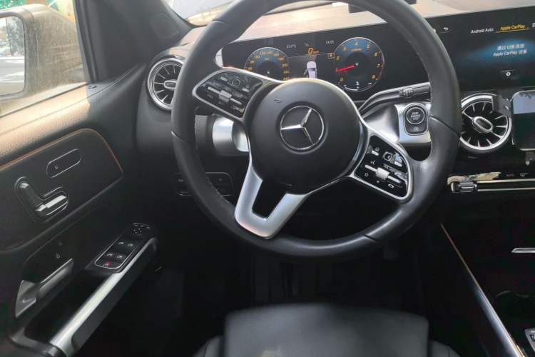 Used Mercedes-Benz GLB 2020 Facelift GLB 200 Fashion Edition Steering Wheel