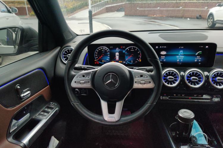 Used Mercedes-Benz GLB 2020 GLB 200 Dynamic Edition Steering Wheel