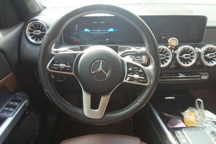 Used Mercedes-Benz GLB 2020 Facelift GLB 200 Fashion Edition Steering Wheel