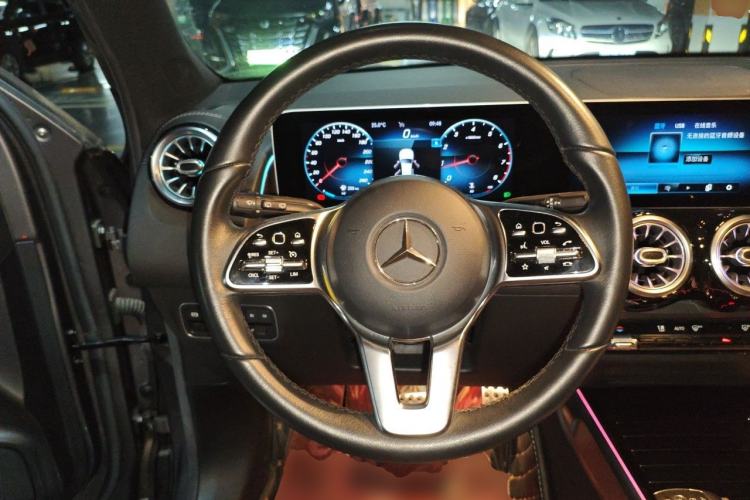 Used Mercedes-Benz GLB 2020 GLB 200 First Edition Special Version Steering Wheel
