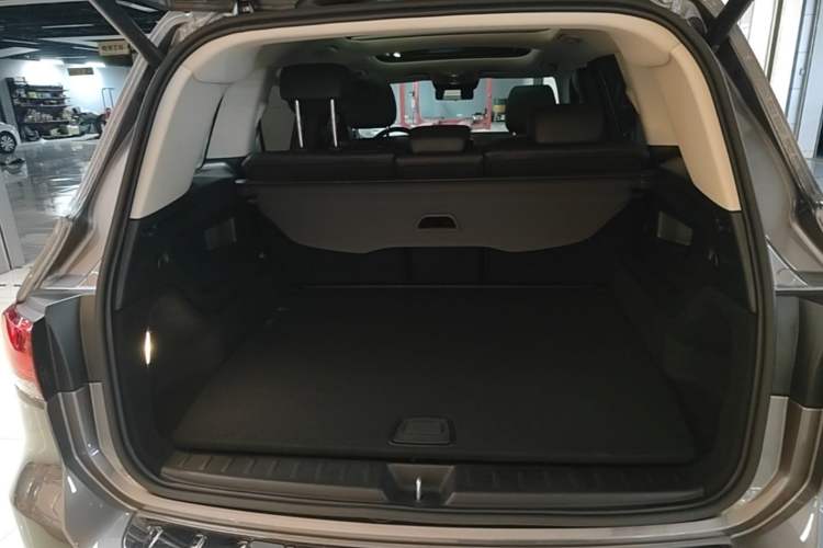 Used Mercedes-Benz GLB 2020 GLB 200 Dynamic Edition Trunk