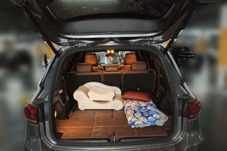Used Mercedes-Benz GLB 2020 GLB 200 First Edition Special Version Trunk