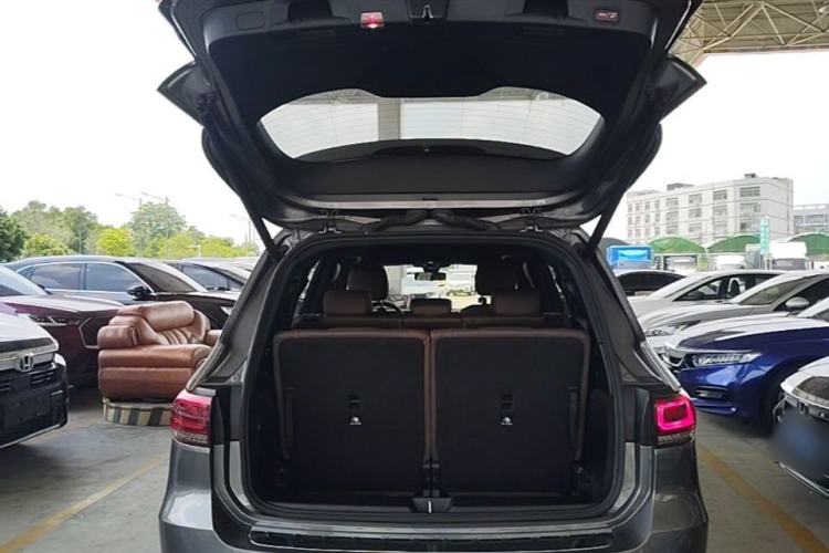 Used Mercedes-Benz GLB 2020 GLB 200 Stylish Edition Trunk