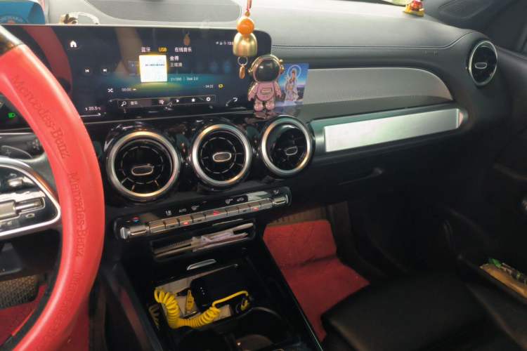 Used Mercedes-Benz GLB 2020 GLB 180 Fashion Model Audio And AC Panel