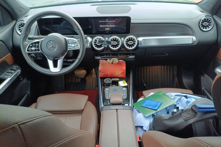 Used Mercedes-Benz GLB 2020 Facelift GLB 200 Fashion Edition Center Console