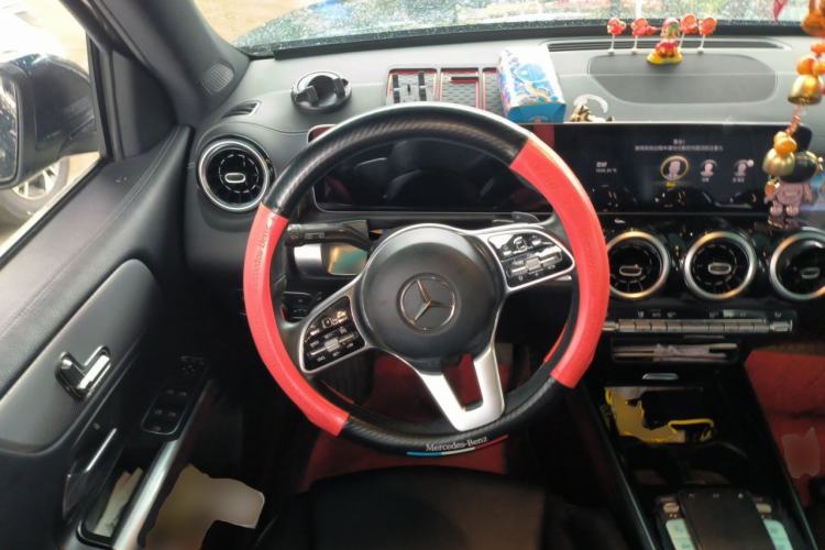 Used Mercedes-Benz GLB 2020 GLB 180 Fashion Model Steering Wheel