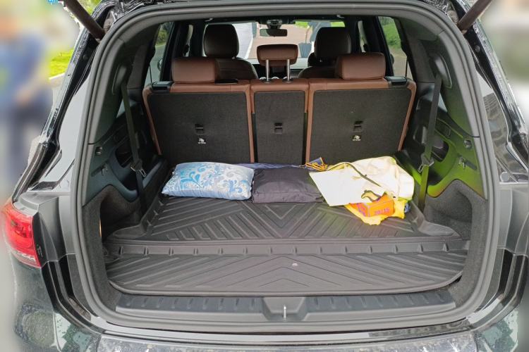 Used Mercedes-Benz GLB 2020 Facelift GLB 200 Fashion Edition Trunk
