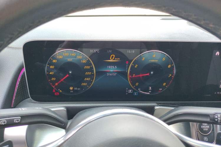 Used Mercedes-Benz GLB 2020 GLB 200 Dynamic Edition Instrument Cluster