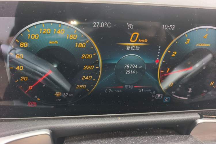 Used Mercedes-Benz GLB 2020 Facelift GLB 200 Fashion Edition Odometer Close Up