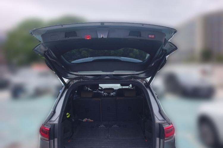 Used Mercedes-Benz GLB 2020 Facelift GLB 200 Fashion Edition Trunk