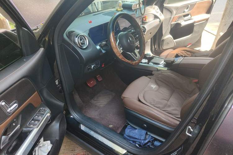 Used Mercedes-Benz GLB 2020 GLB 200 Stylish Edition Driver Seat