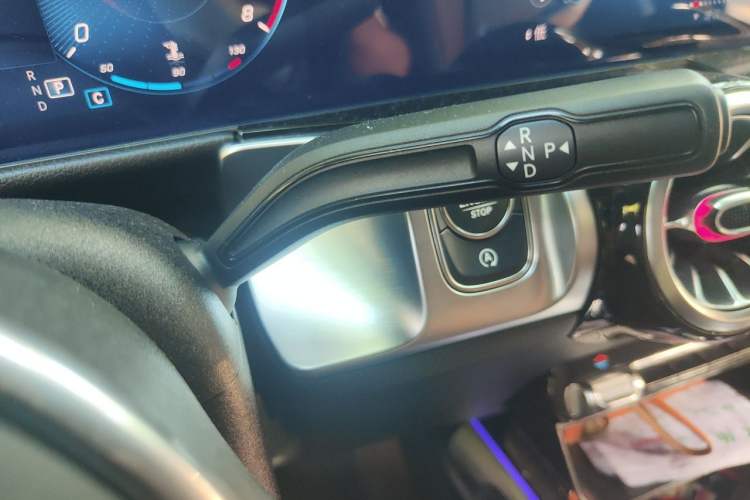 Used Mercedes-Benz GLB 2020 GLB 200 Stylish Edition Gear Lever