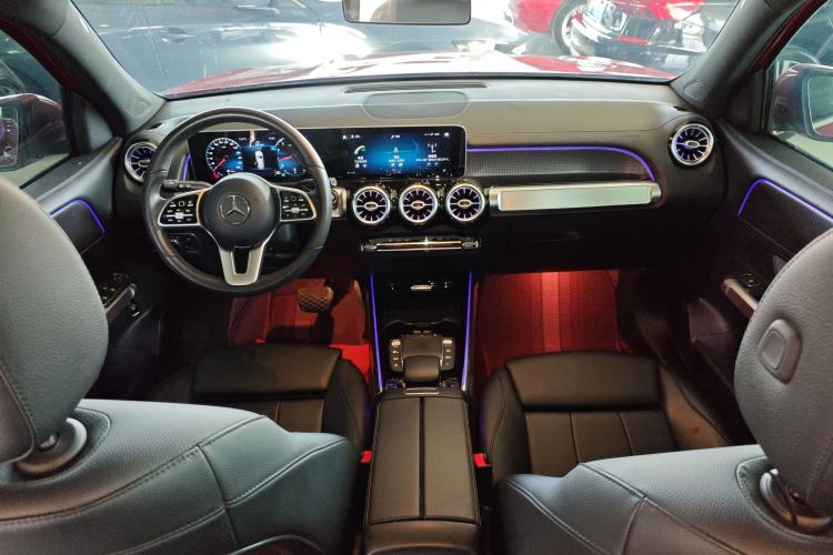 Used Mercedes-Benz GLB 2020 Updated GLB 200 Dynamic Edition Center Console