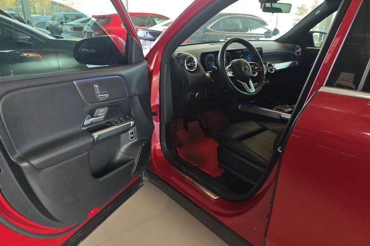 Used Mercedes-Benz GLB 2020 Updated GLB 200 Dynamic Edition Driver Seat