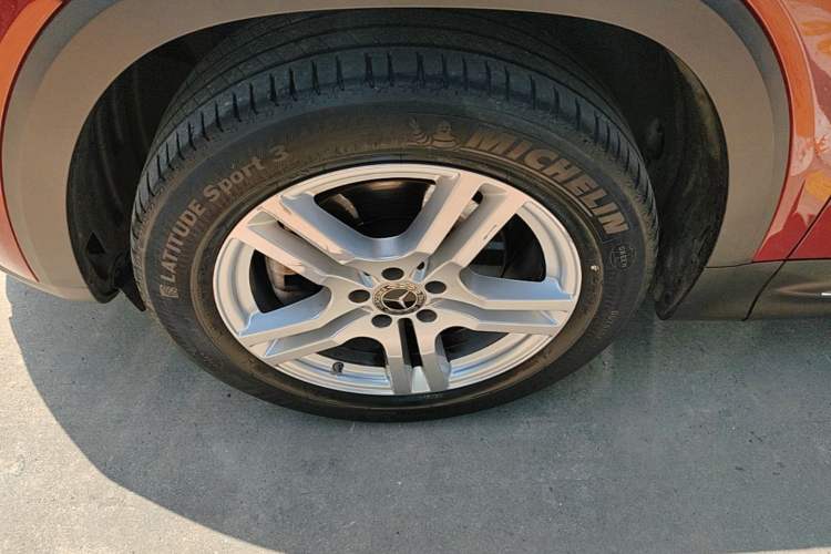 Used Mercedes-Benz GLB 2020 Updated GLB 200 Dynamic Edition Exterior 4