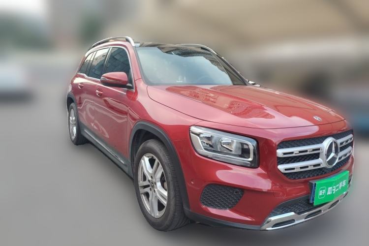 Used Mercedes-Benz GLB 2020 GLB 180 Dynamic Edition Front Right 45 Deg