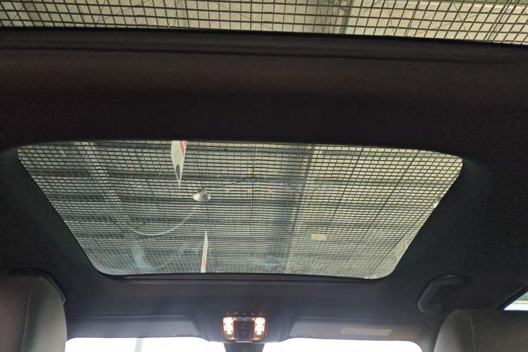 Used Mercedes-Benz GLB 2020 Updated GLB 200 Dynamic Edition Headliner