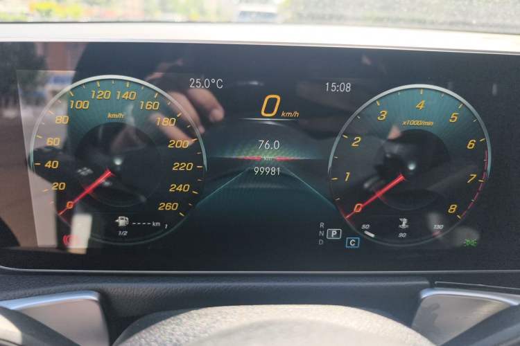 Used Mercedes-Benz GLB 2020 Facelift GLB 200 Fashion Edition Instrument Cluster