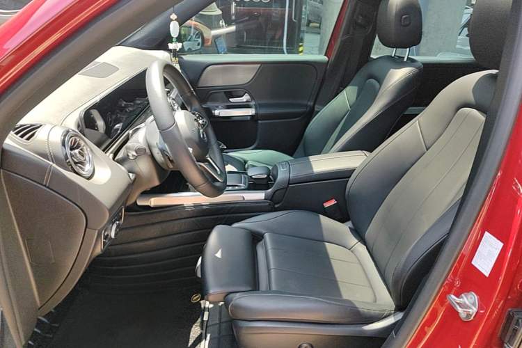 Used Mercedes-Benz GLB 2020 Updated GLB 200 Dynamic Edition Left Front Seat